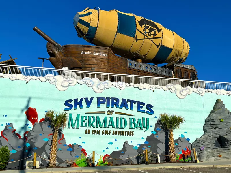 sky pirates golf pigeon forge